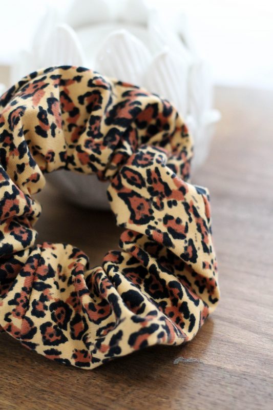 Gumka Scrunchie Panterka polski producent Eko Prezent ecogift.pl