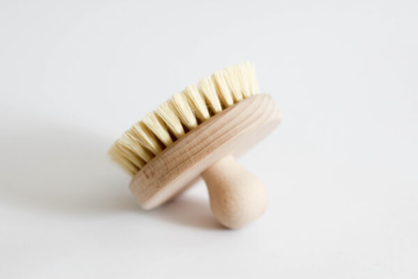 Szczotka do masażu na sucho i mokro okrągła tampico naturalne włosie ecogift eko prezent